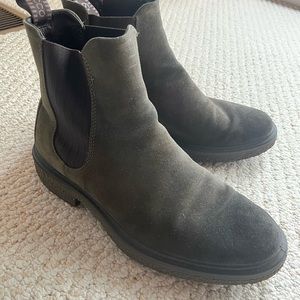 Ecco Chelsea boot